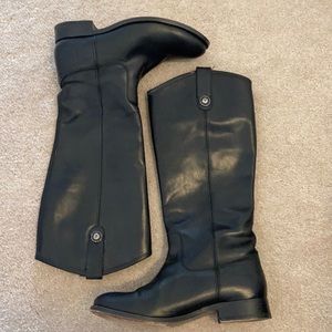 FRYE melissa button boots. size 7.5. in box.